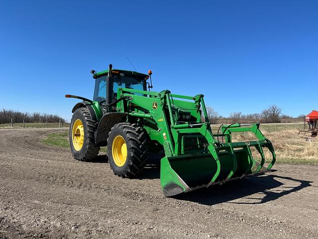 Image of John Deere 7730 equipment image 2