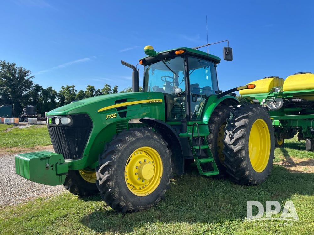 2010 John Deere 7730 Equipment Image0