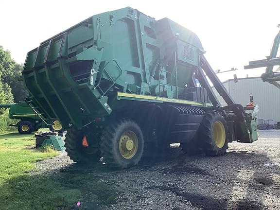 Image of John Deere 7760 equipment image 3