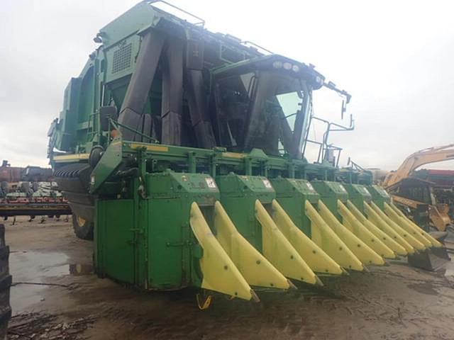 Image of John Deere 7760 equipment image 2