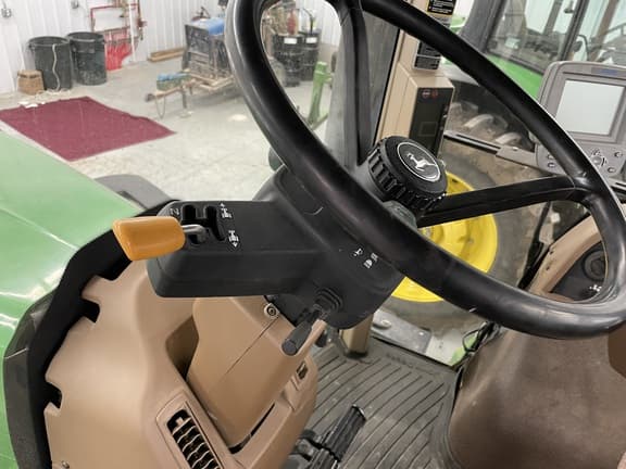 Image of John Deere 7830 equipment image 3