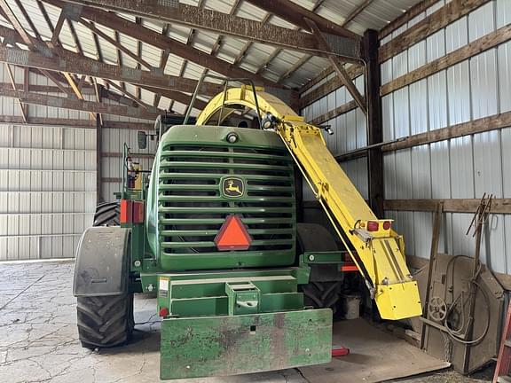 Image of John Deere 7950 equipment image 3