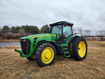 2010 John Deere 8225R Equipment Image0