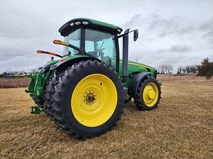 Main image John Deere 8225R 4