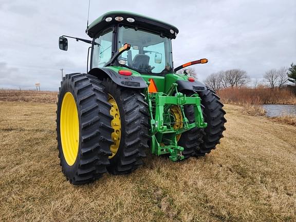 Image of John Deere 8225R equipment image 4