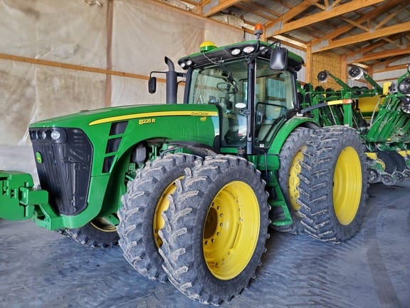 Main image John Deere 8225R