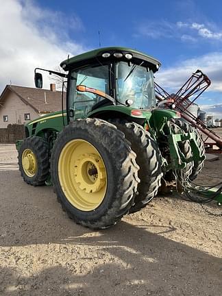 Image of John Deere 8225R equipment image 1