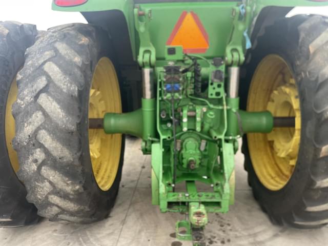 Image of John Deere 8225R equipment image 3