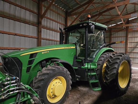 Image of John Deere 8225R Primary image