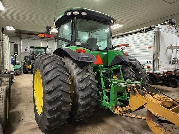 Image of John Deere 8225R equipment image 4