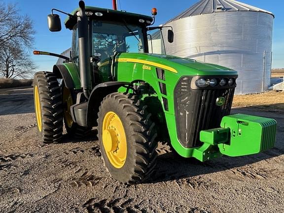 Image of John Deere 8225R equipment image 1