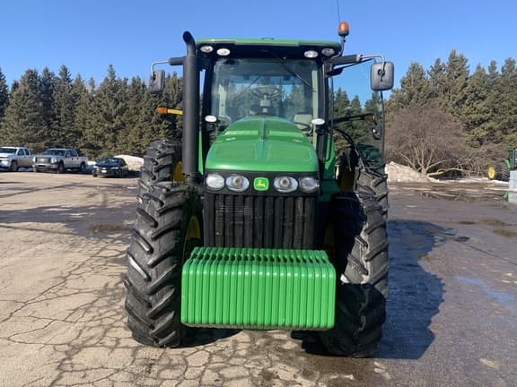 Image of John Deere 8225R equipment image 2