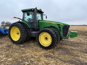 2010 John Deere 8225R Image
