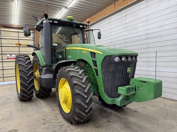 2010 John Deere 8225R Equipment Image0