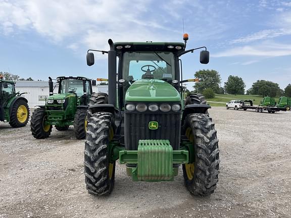 Image of John Deere 8225R equipment image 1