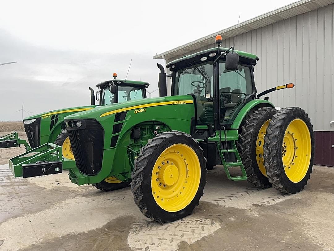 Image of John Deere 8225R Primary image