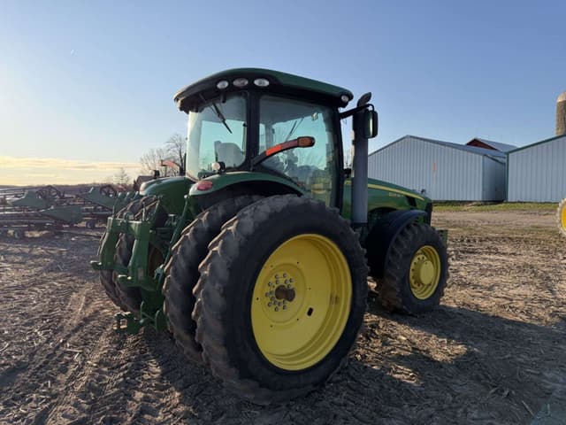Image of John Deere 8225R equipment image 4