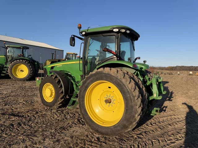 Image of John Deere 8225R equipment image 2
