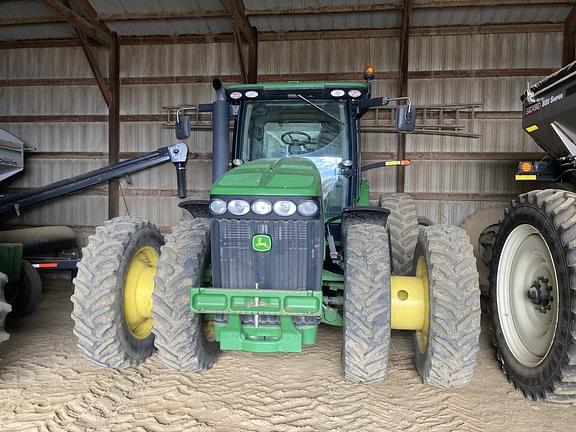 Image of John Deere 8245R equipment image 1