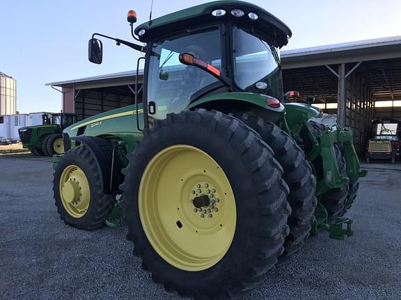 Image of John Deere 8245R equipment image 4