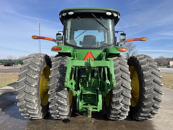 Image of John Deere 8245R equipment image 3