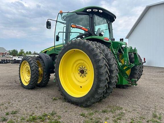 Image of John Deere 8245R equipment image 2
