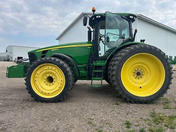Image of John Deere 8245R equipment image 1
