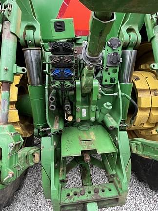 Image of John Deere 8245R equipment image 4