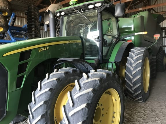 2010 John Deere 8245R Equipment Image0