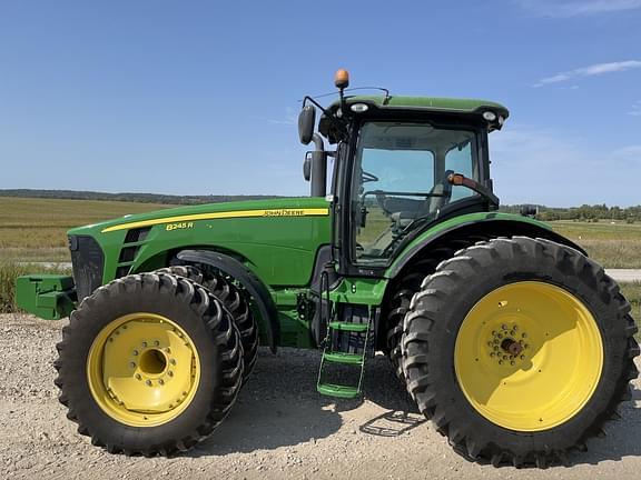 Image of John Deere 8245R equipment image 3