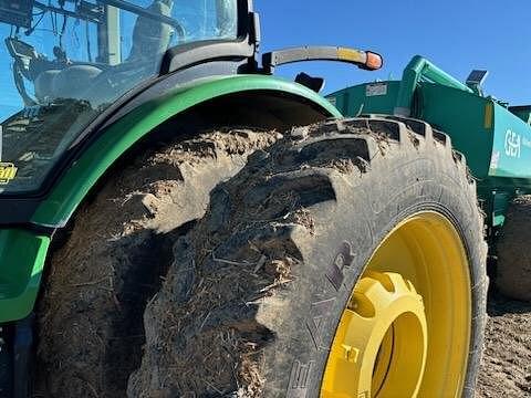 Image of John Deere 8245R equipment image 3