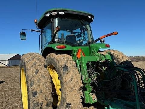 Image of John Deere 8245R equipment image 2