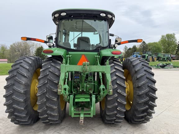 Image of John Deere 8245R equipment image 3