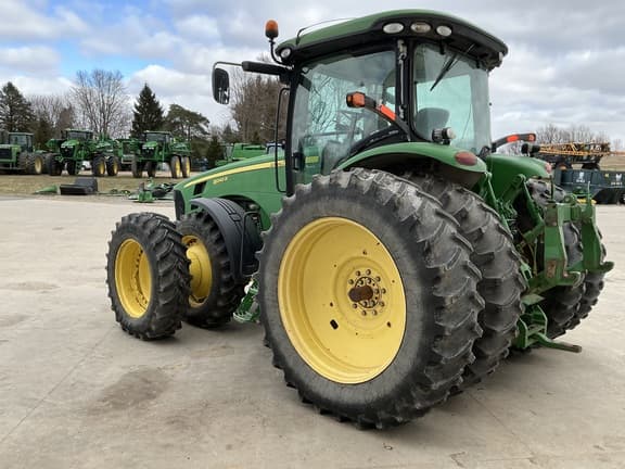 Image of John Deere 8245R equipment image 3