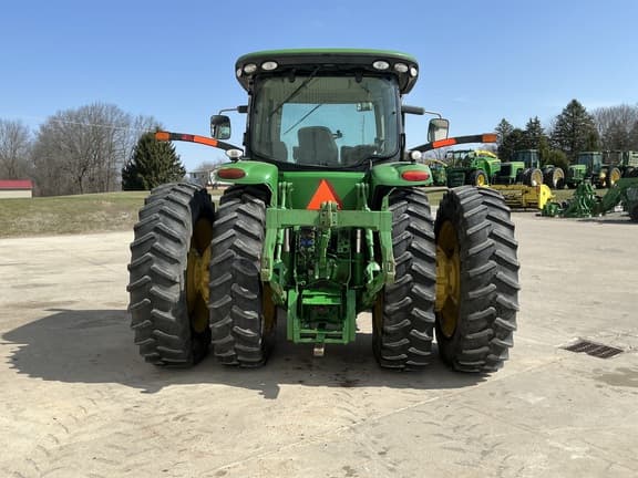 Image of John Deere 8245R equipment image 3
