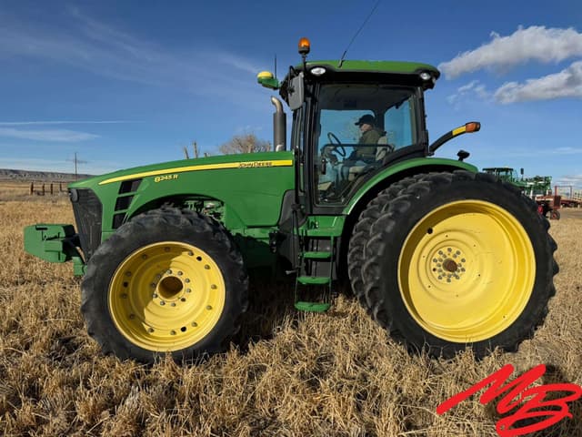 Image of John Deere 8245R equipment image 1