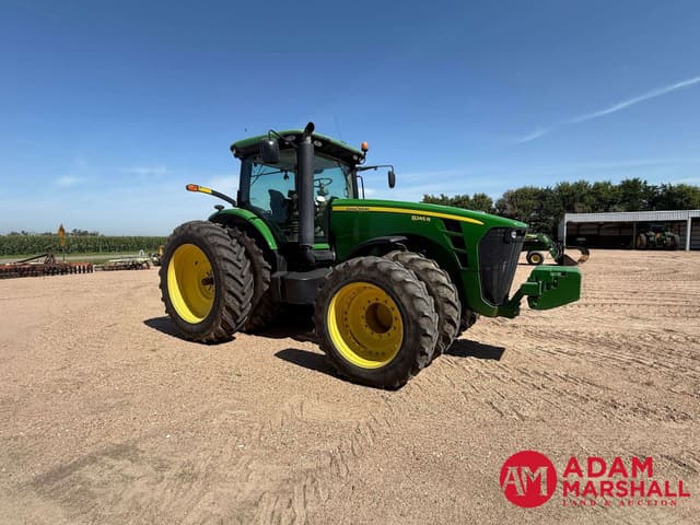 Image of John Deere 8245R equipment image 1