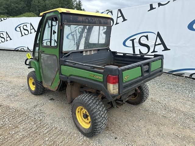 Image of John Deere Gator 825 equipment image 2