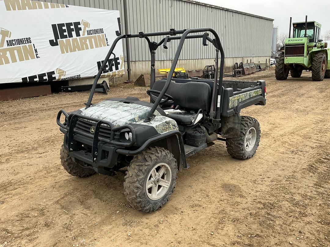 Image of John Deere Gator XUV 825i Primary image