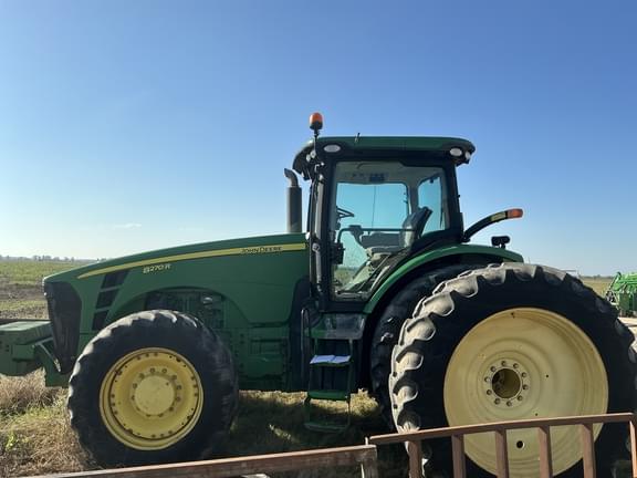 Image of John Deere 8270R equipment image 4