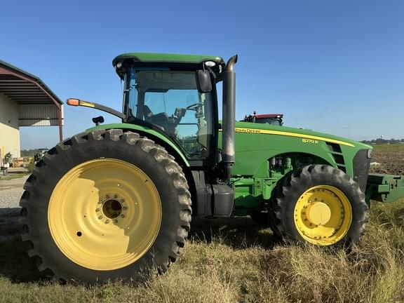 Image of John Deere 8270R equipment image 3