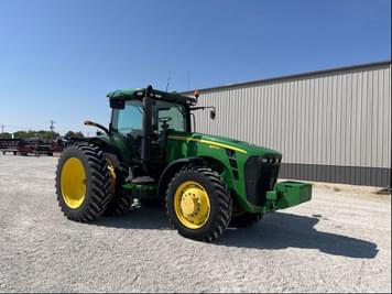 Main image John Deere 8270R