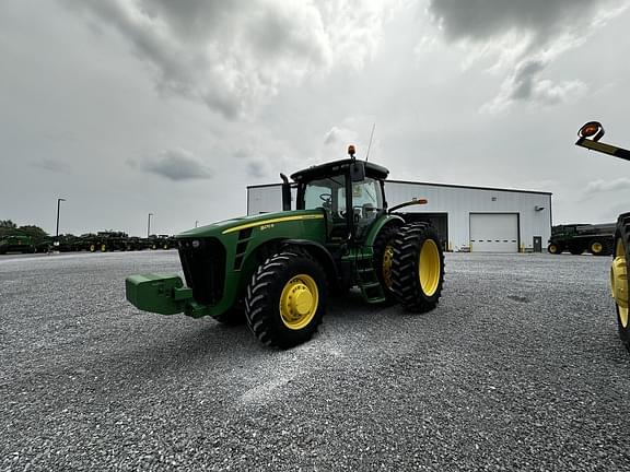 Image of John Deere 8270R equipment image 4