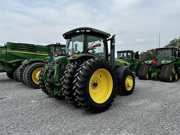 Image of John Deere 8270R equipment image 2