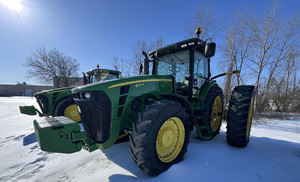 2010 John Deere 8270R Image
