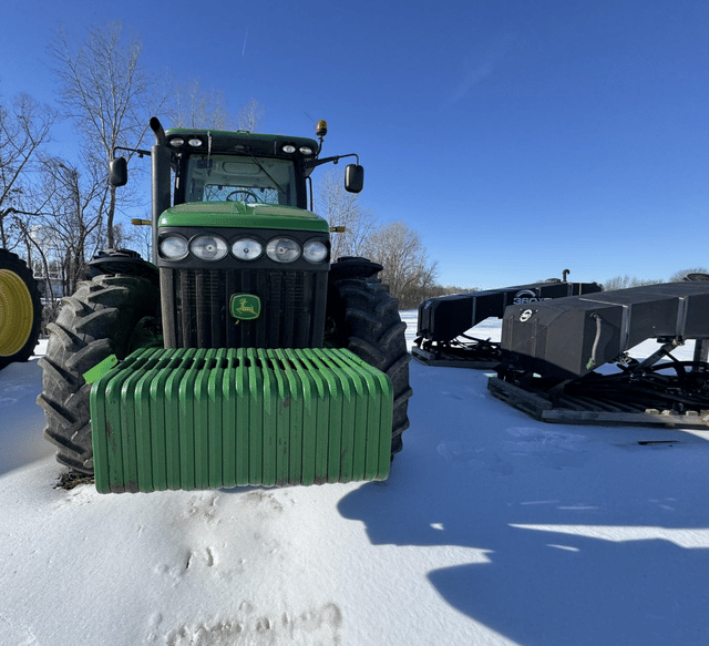Image of John Deere 8270R equipment image 3