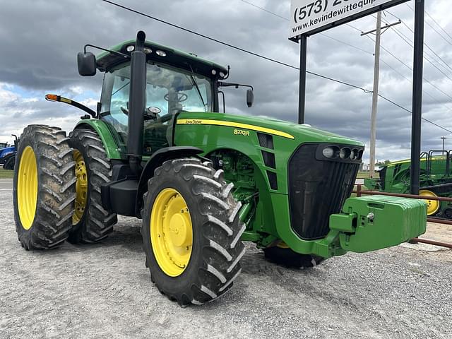 Image of John Deere 8270R equipment image 2