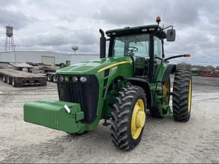 Main image John Deere 8270R 1