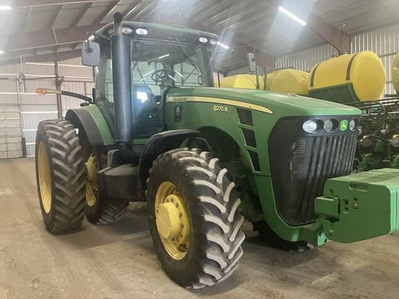 2010 John Deere 8270R Equipment Image0
