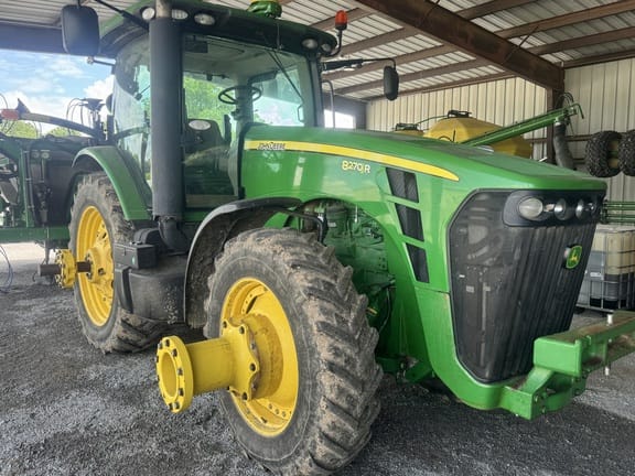 2010 John Deere 8270R Equipment Image0